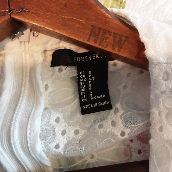 ❤️White dress short sleeve - Picture 4 of 4